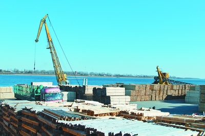 蘿北激發內生動力走好振興發展路 建好大通道用好大礦藏開發大農業