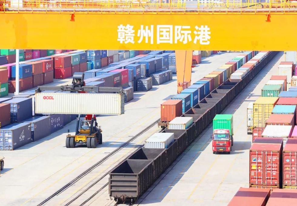 中歐班列 機(jī)械進(jìn)出口的鋼鐵動(dòng)脈，在全球變局中逆勢(shì)增長(zhǎng)